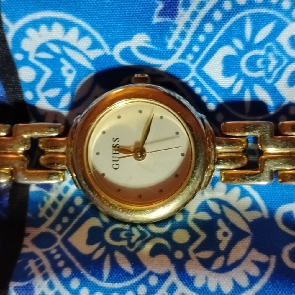 Guess Women's Gold-Tone Chain Link Watch